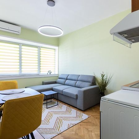 Appartement 1Bdr Flat In Center Of Sofia Vitoshka Blvd Extérieur photo